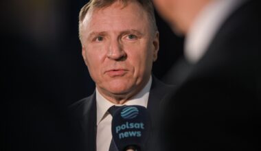 Mandat za lampki świąteczne na balkonie. Kary mogą być wysokie