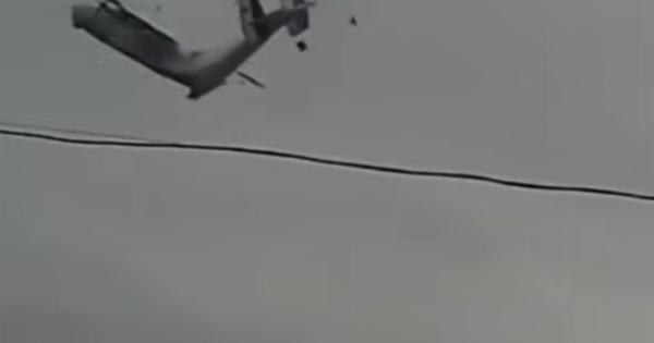 Katastrofa An-22 w Rosji – film ze zdarzenia