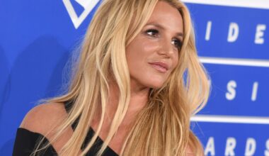 Najpiękniejszy płaszcz na zimę? Krupińska stanęła tak przed kamerami