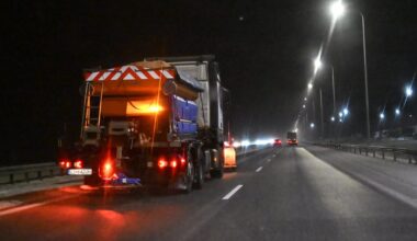 Policja dostarczy ciepłe napoje ludziom z S7. Schronienie czeka w Ostródzie