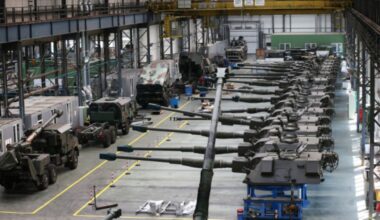 Część samolotów wciąż uziemionych. Gigant podał nowe informacje