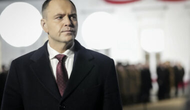 Nie wszystkim spodobała się decyzja Nawrockiego. "Mamy pierwszy zgrzyt"