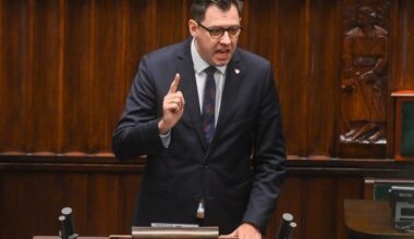 Nowa partia Morawieckiego? Jest sondaż