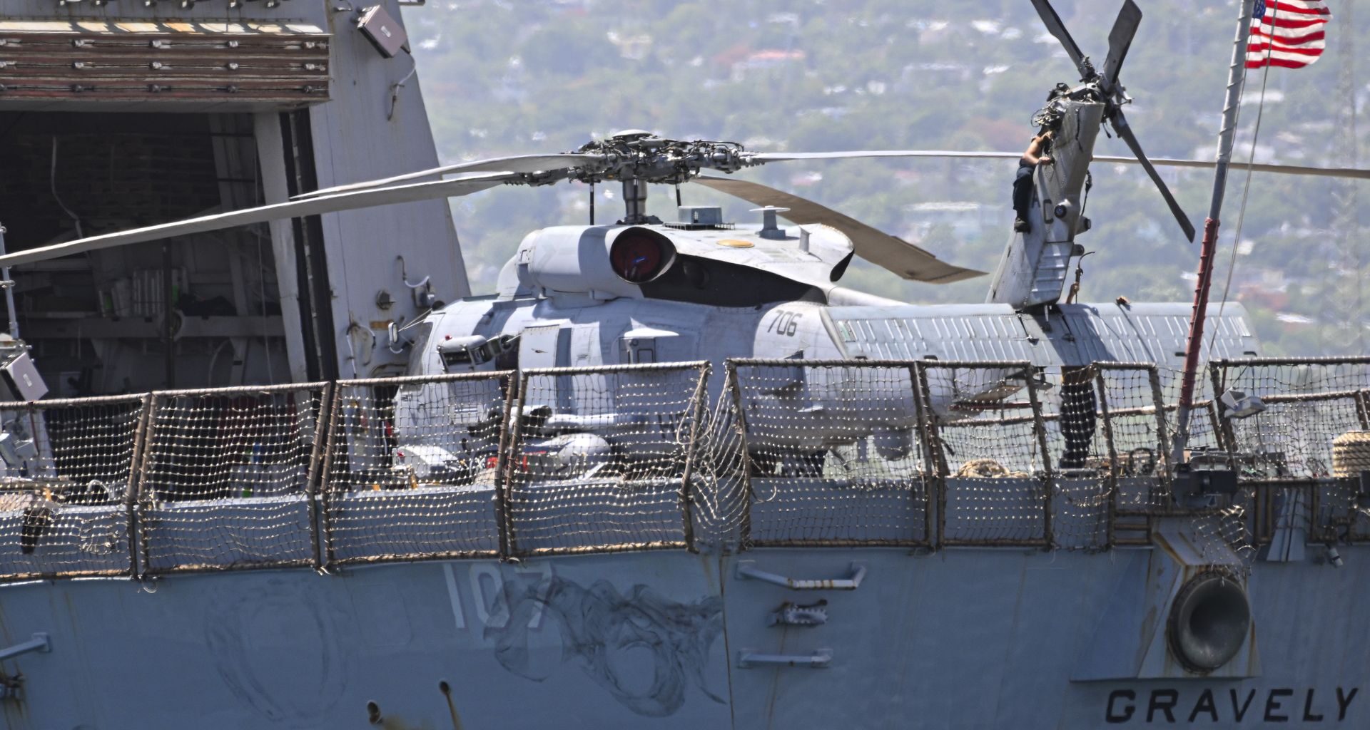 Dramat pogodowy w okolicy Tylic. "Ludzie dzwonią, że stoją tam z dziećmi"