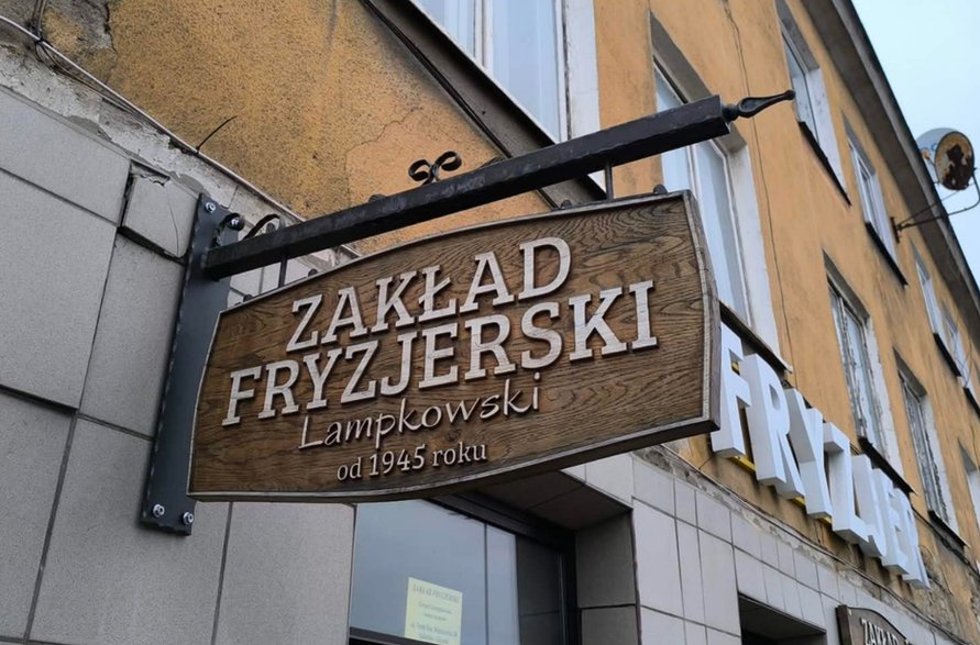Zakład fryzjerski.