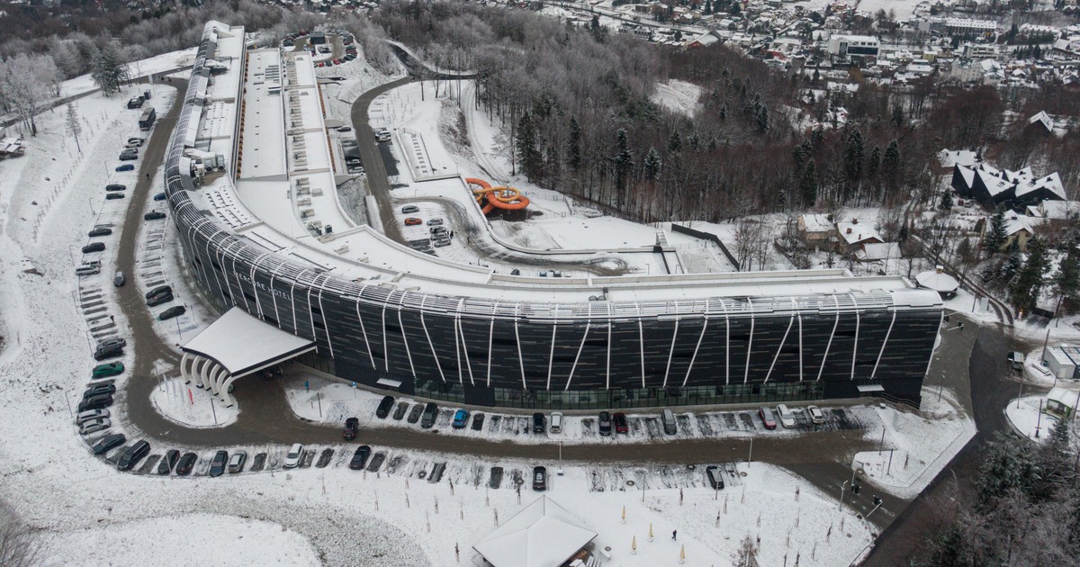 Nowa gwiazda wśród kurortów. Miasto "wywindował" słynny hotel