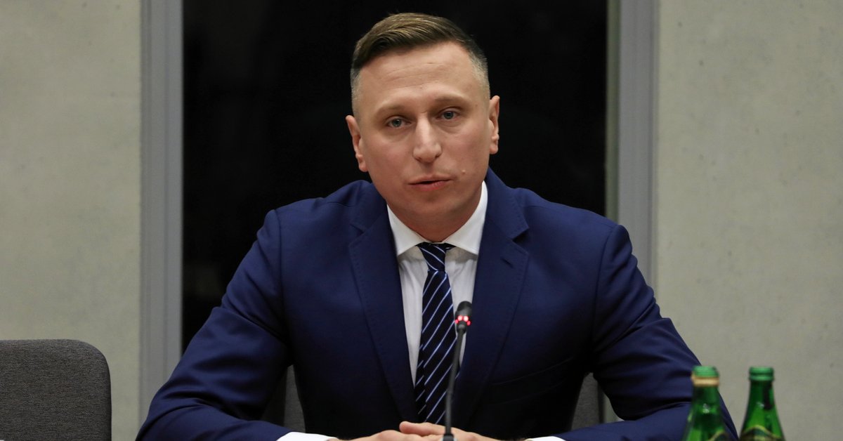 "Chamstwo". Europoseł składa zawiadomienie po starciu senatora PiS z dziennikarką TVP - Onet