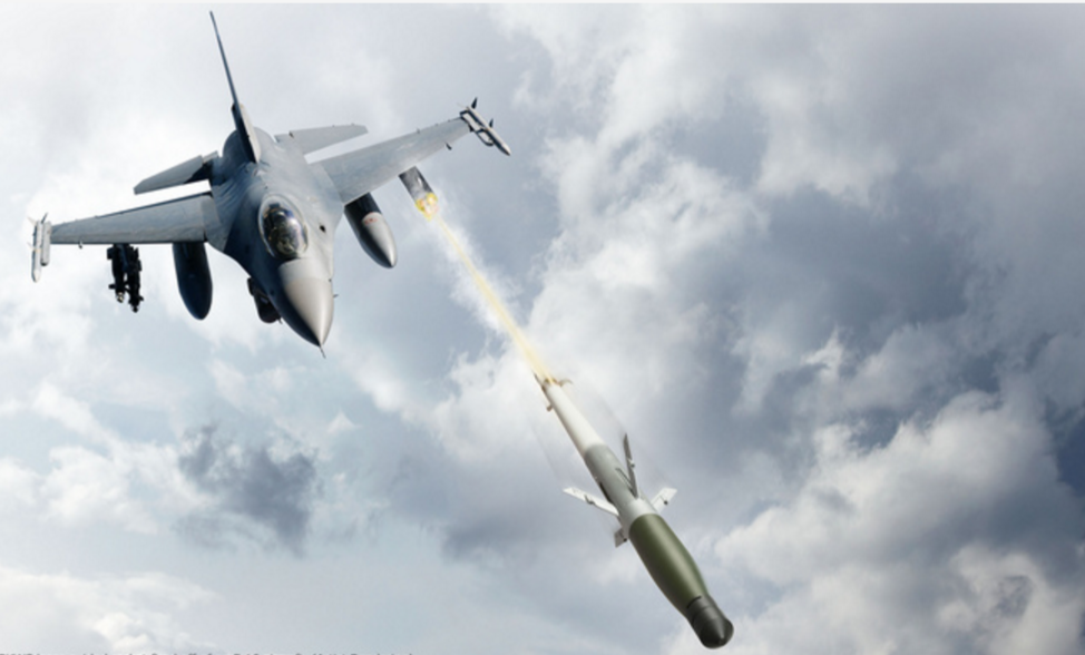 Polskie F-16 i FA-50 z rakietami do zwalczania dronów