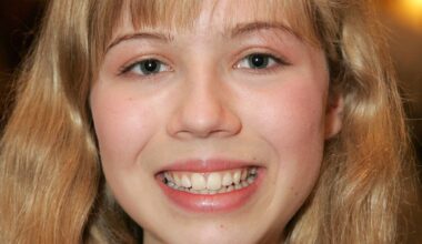 "Krzyczałam z bólu, gdy henna zalewała mi oczy". To mama zgotowała jej piekło