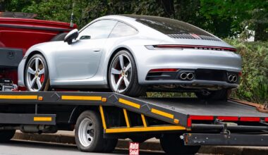 Sparaliżowane samochody Porsche w Rosji. Właściciele nie mogą ich odpalić
