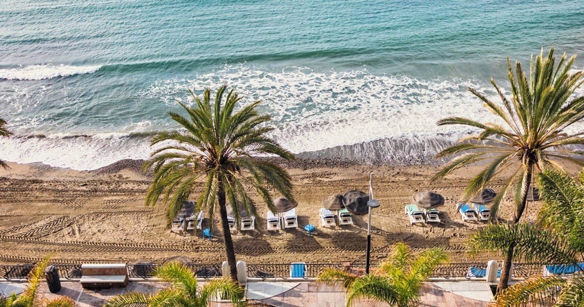 Gdzie lecieć w styczniu? LOT rzuca tanie bilety – od Paryża po Indie