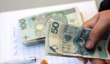 Ekonomiczny remis. Tak Polacy oceniają swoją sytuację finansową [SONDAŻ]