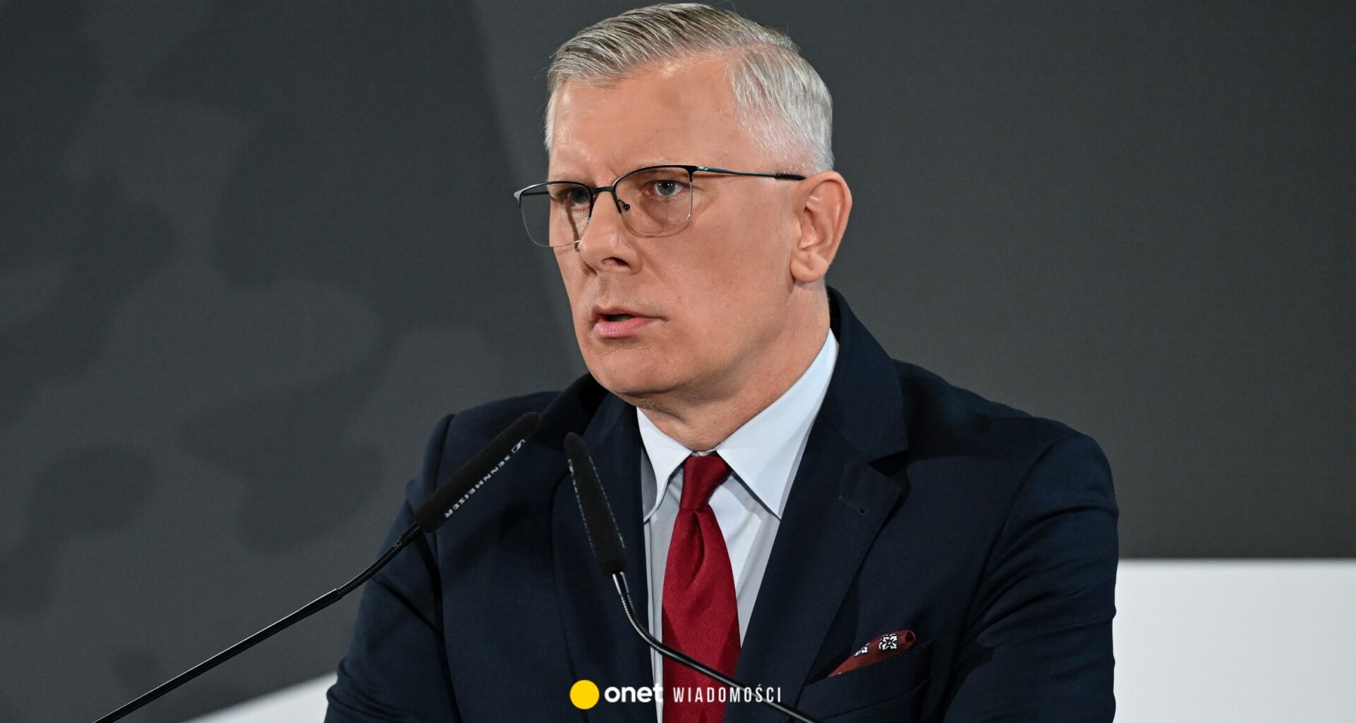 Burza po publikacji na temat szefa BBN. Sławomir Cenckiewicz wydał oświadczenie. "Farsa"