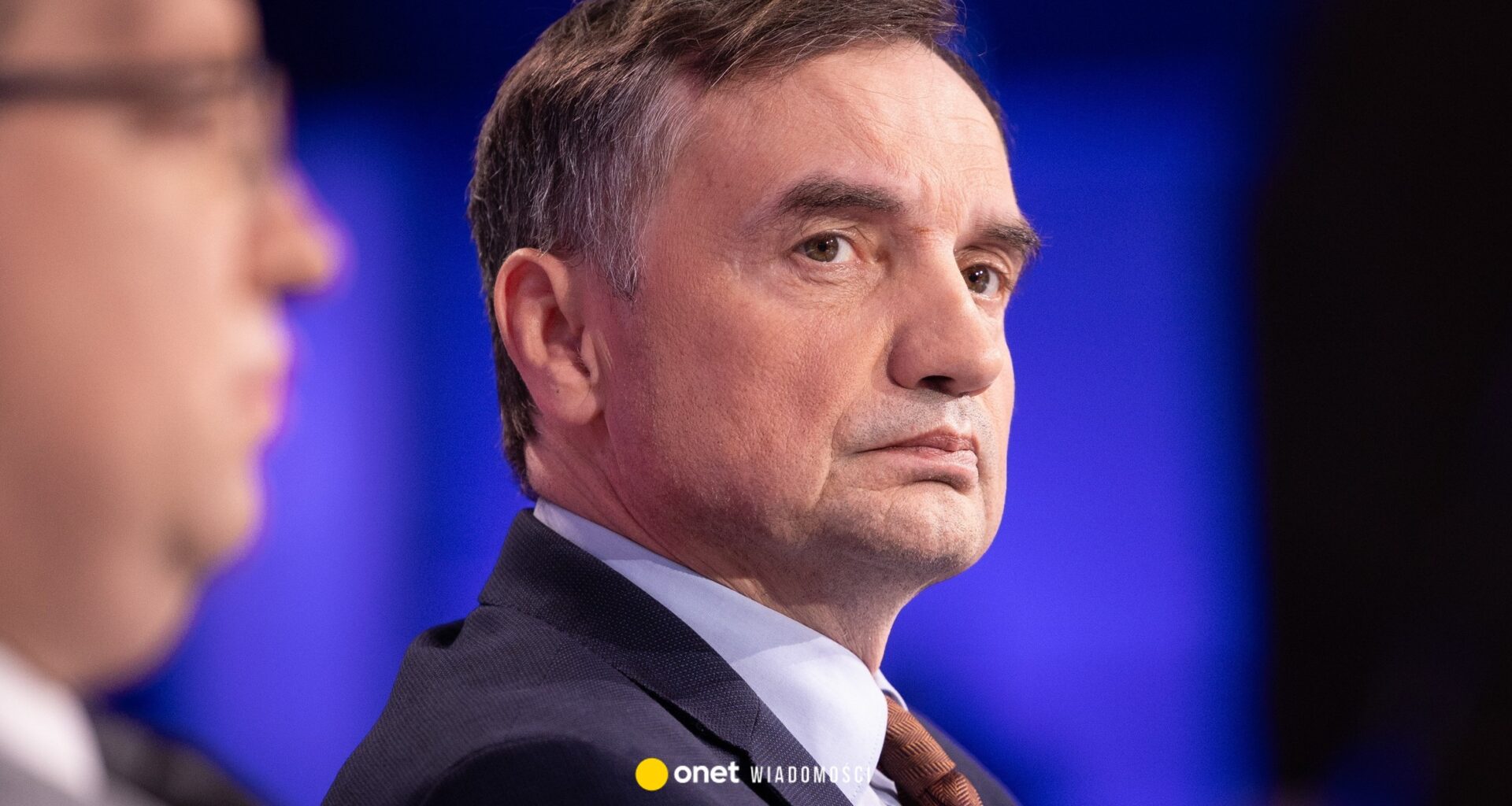 Zbigniew Ziobro wygłosił oświadczenie. Pojawił się na ekranie w siedzibie PiS