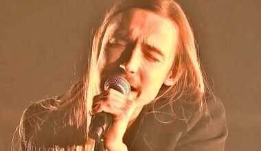 Rockowy szlagier lat 70. w "The Voice". Był "lepszy od Cugowskiego"