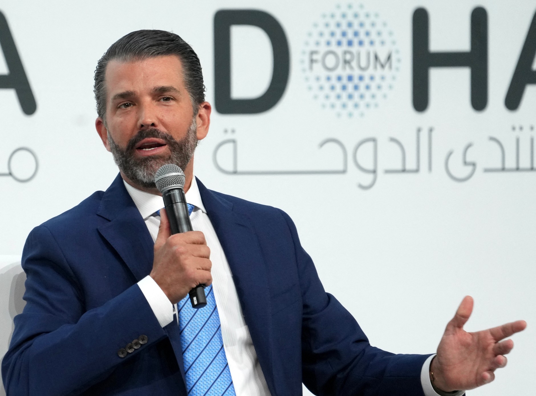 Donald Trump Jr. uczestniczy w forum w Dosze, Katar, 7 grudnia 2025 r.
