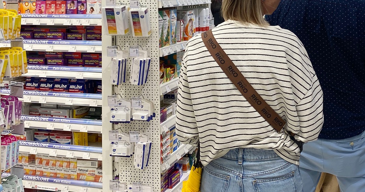 Kupiła pingwinka koleżankom. Kultowy gadżet jest na dużej promocji