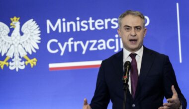 Minister cyfryzacji stawia na AI i walkę z dezinformacją. Plany na 2026