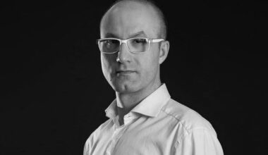 Nie żyje Maciej Misztal z Kabaretu Trzeci Wymiar. "Po ciężkiej walce z chorobą"