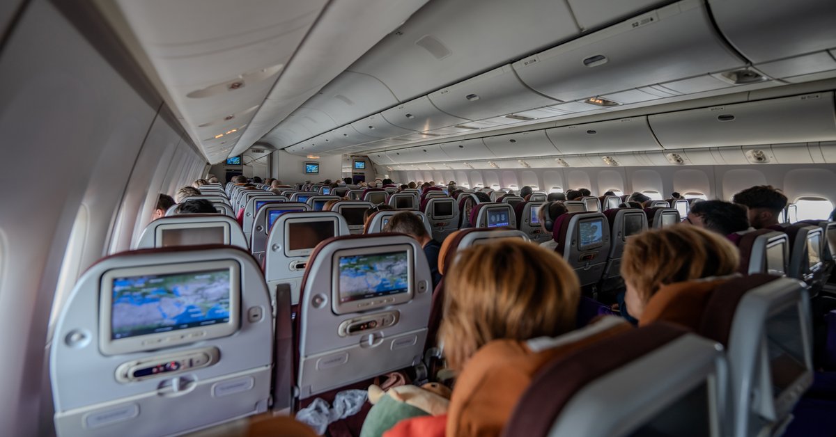 Pilot ujawnił, co się stało, gdy pasażer nie wyłączył telefonu w samolocie. "Drażniący brzęk"