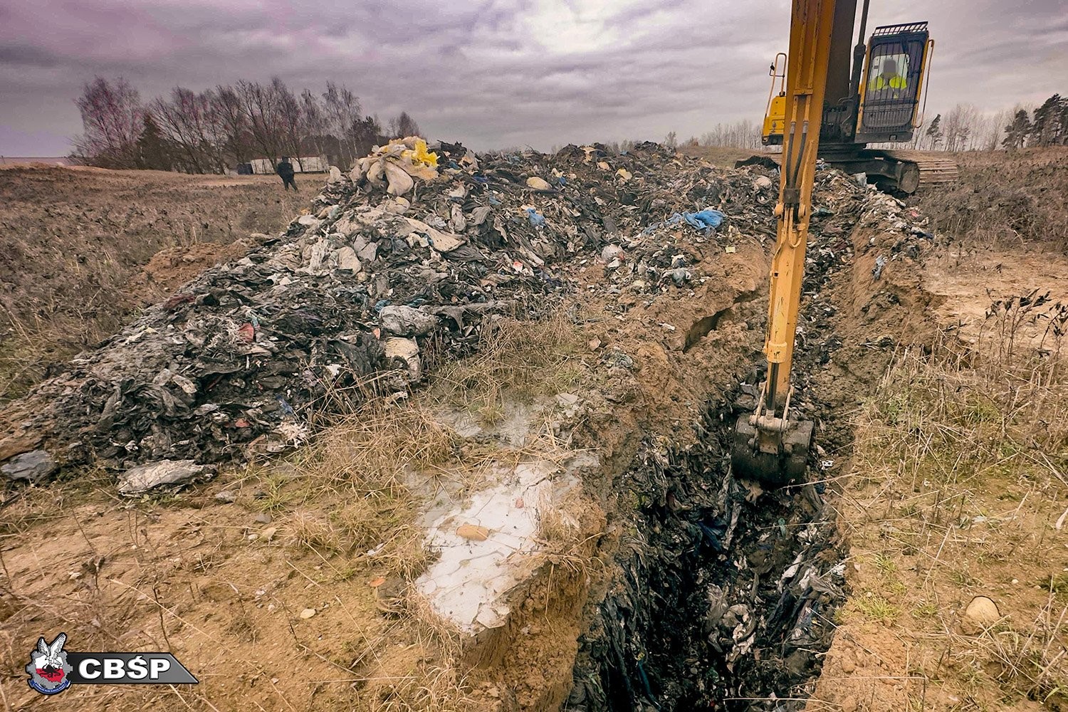 Policja odkryła nielegalne składowisko odpadów