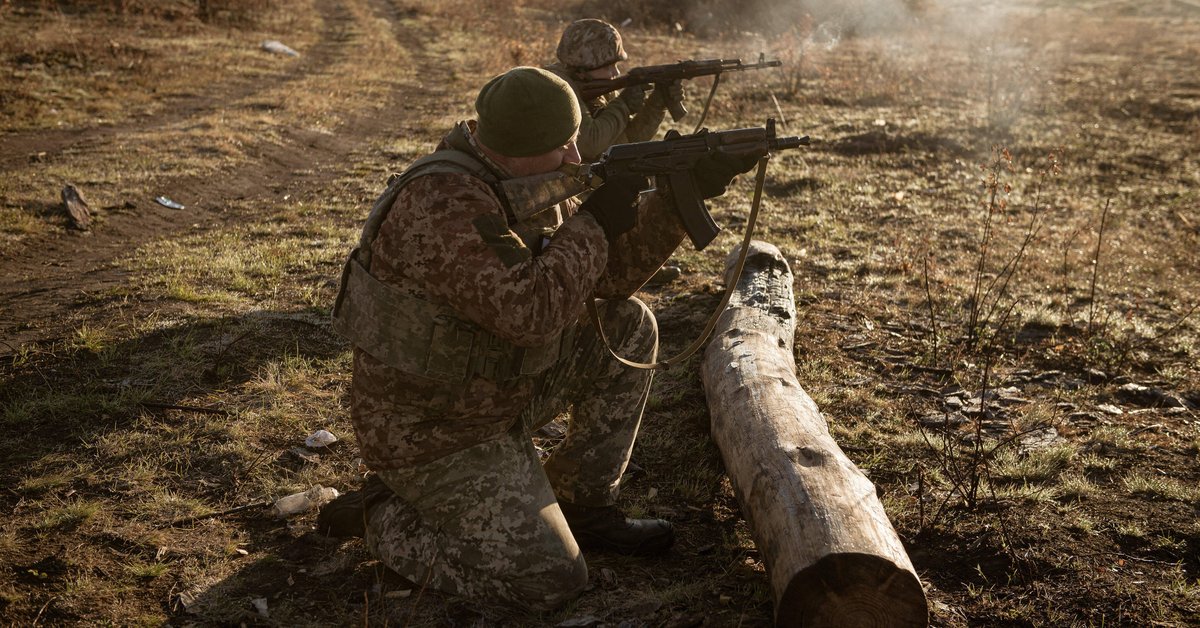 Rosjanie nacierają na kolejne miasto w Ukrainie. "Niemal całkowite oblężenie" - Onet