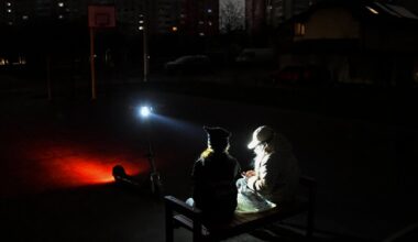 Krwawe święta w Ukrainie. Zmasowany atak dronów, ranni w Zaporożu - Onet