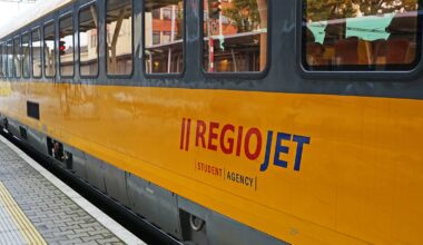 Czeski przewoźnik rozpoczyna regularne kursy w Polsce. Miało być sześć par pociągów, będą trzy