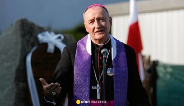 To pierwsza sprawa, w której biskup usłyszał takie zarzuty. Ruszył proces