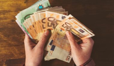 Polacy nie chcą euro. Sondaż pokazuje przywiązanie do złotego