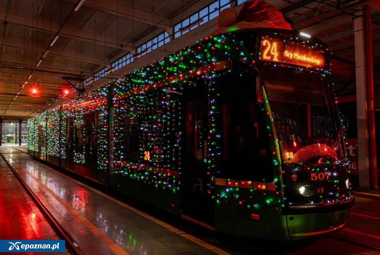 Jak kursują autobusy i tramwaje w Wigilię? Świąteczna bimba w środę na innej linii!