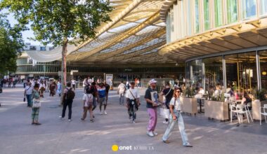 Zbiorowy gwałt w centrum handlowym w Paryżu. Ofiarą padła 13-latka