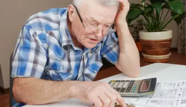 Podatek z odprawy emerytalnej: Seniorzy mogą odzyskać pieniądze, skarbówka to potwierdza