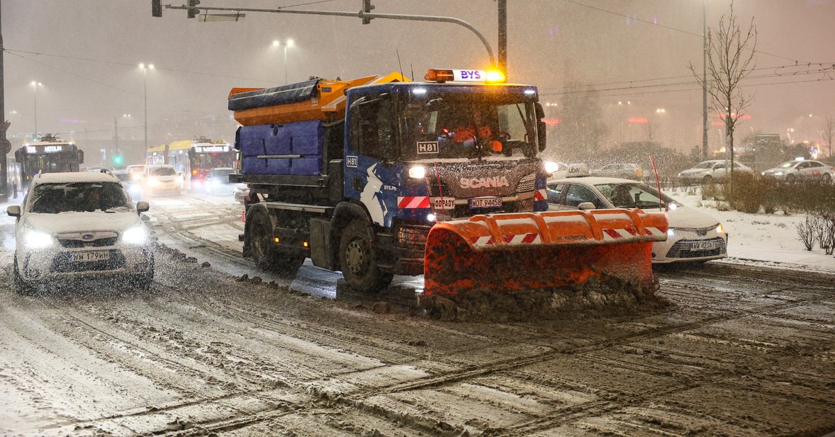 Nowy alert RCB. Dotyczy dwóch województw - Onet