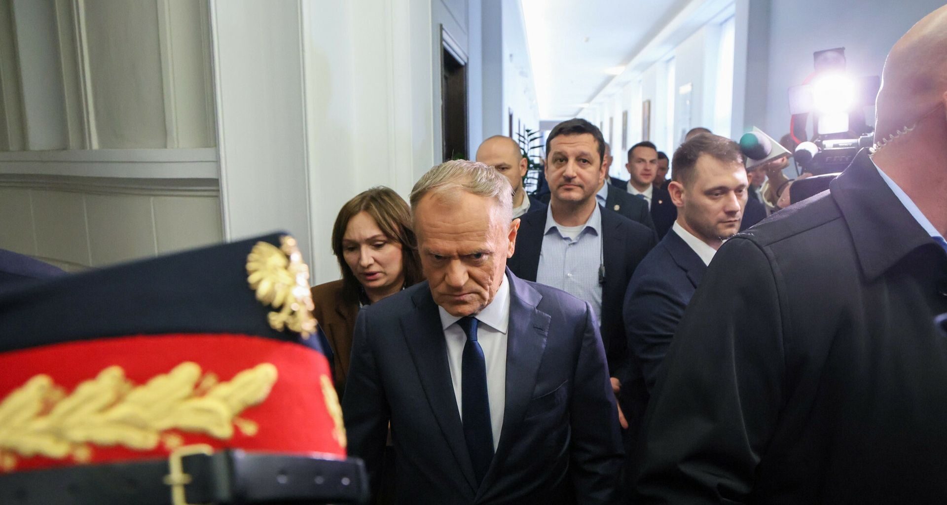 Tusk życzy zdrowia Kaczyńskiemu. Zebrani odpowiedzieli śmiechem