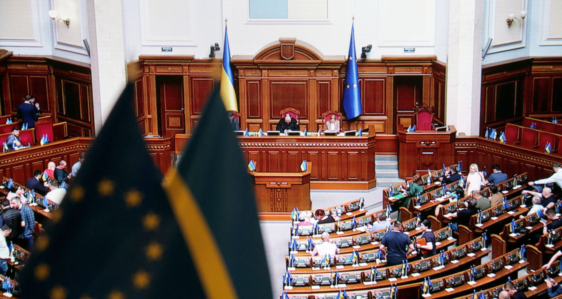 Niecodzienne sceny w TV Republika. Poseł Polski 2050 zatańczył z posłanką PiS