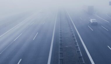 Blok w Szczecinie zaczął się rozpadać. Mieszkańcy boją się o życie