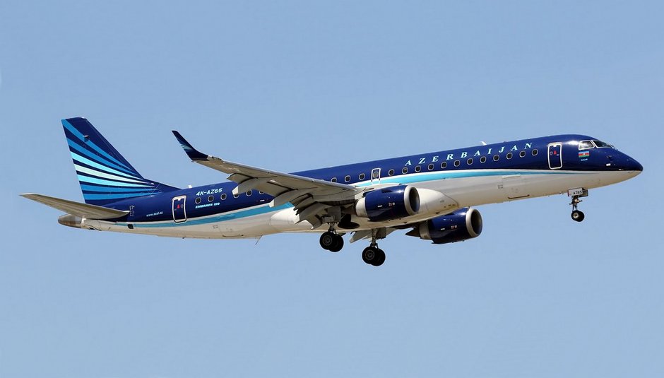 Embraer ERJ-190 rej. 4K-AZ65, który 25 grudnia uległ katastrofie podczas próby awaryjnego lądowania na lotnisku w Aktau.