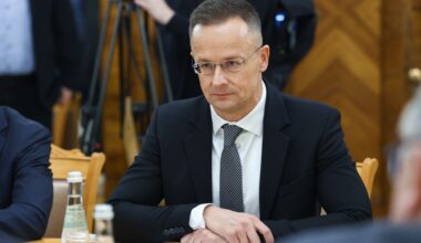 Zełenski zaprasza Trumpa do Kijowa. Wizyta samolotem mile widziana