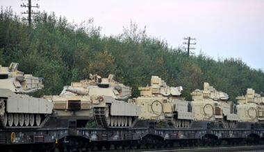 Czołgi z całego świata zmierzają do Polski. Ktoś wyraźnie się spieszy