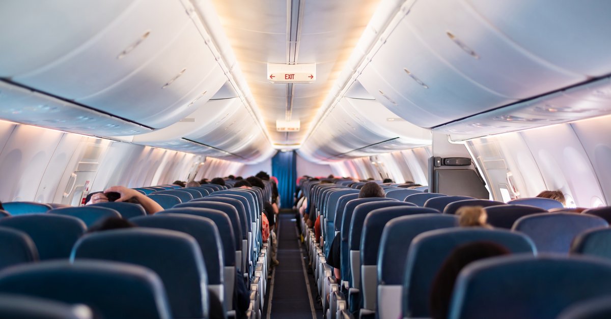 Trzeci lot deportacyjny z USA do Rosji. Mężczyźni mogą trafić na front - Onet