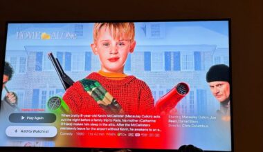 Weronika Rosati z rodziną w świątecznym nastroju. Na Wigilii nie mogło zabraknąć "Kevina". Bez tego się nie liczy? (ZDJĘCIA)