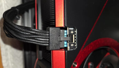 ASUS o tym zapomniał. Najdroższa karta dla graczy ma problem z wtyczką