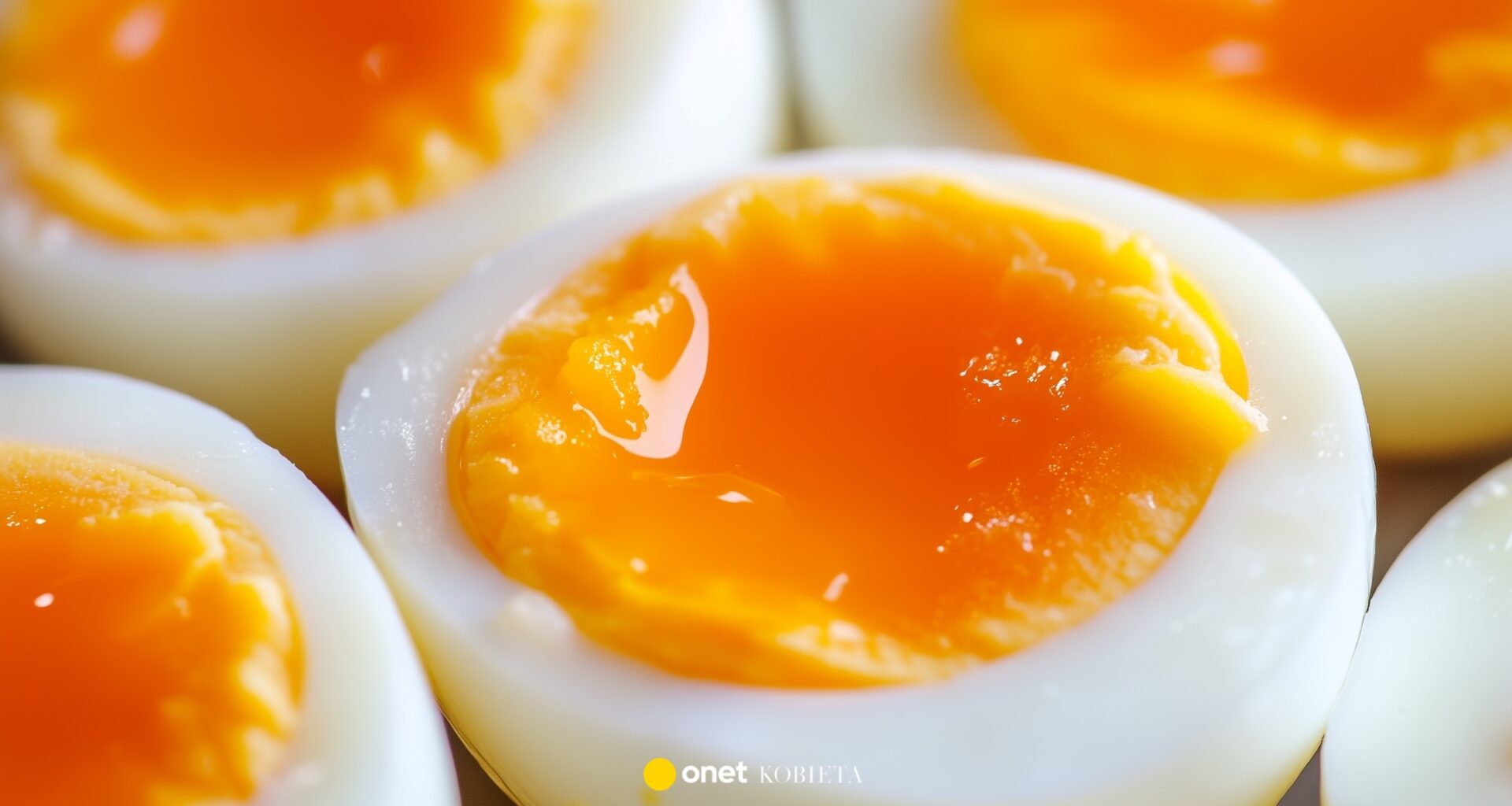 Przez miesiąc jadła na śniadanie dwa jajka. Wyniki eksperymentu zaskakują