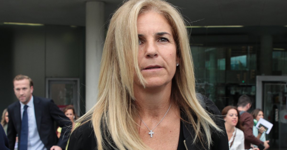 Arantxa Sanchez Vicario z rodzicami w 1994 r.