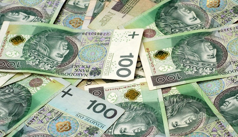 Kiepskie wieści dla płacących gotówką. Koszty wypłat z bankomatów poważnie w górę