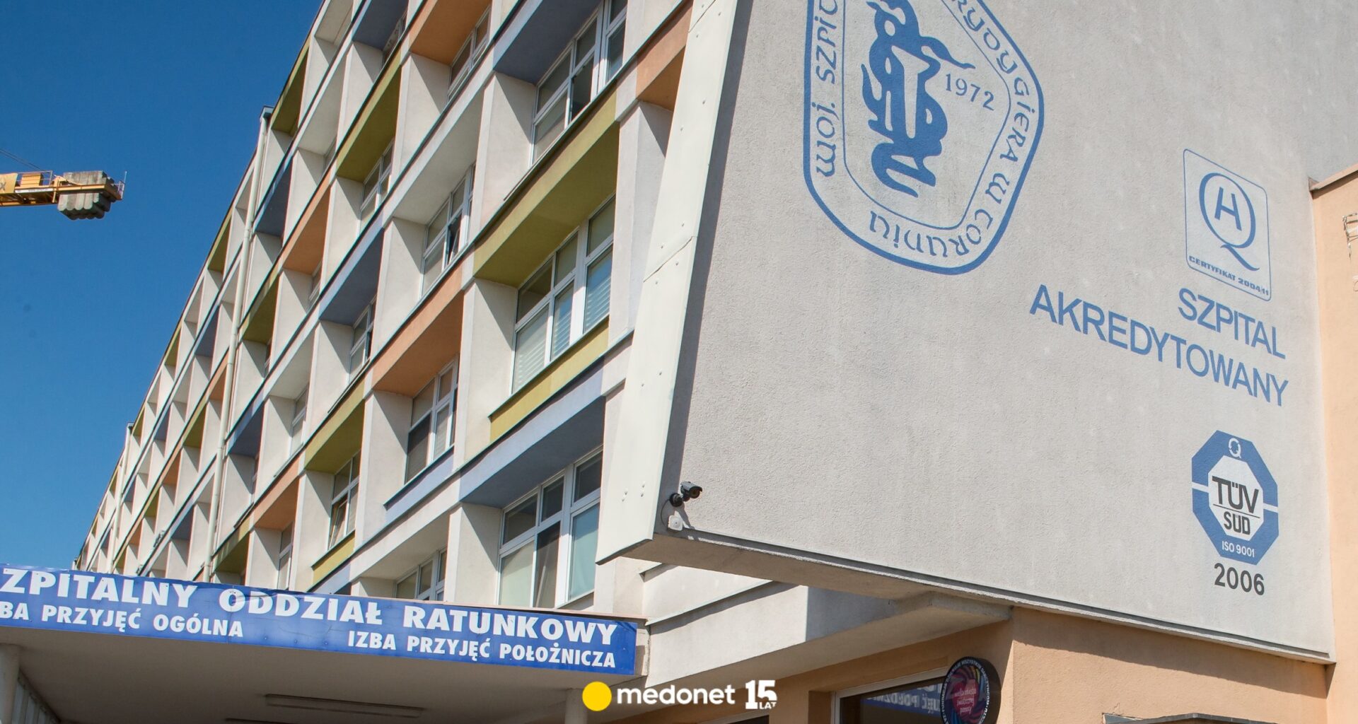 Tragedia w toruńskim szpitalu. 81-latek zmarł po upadku z okna