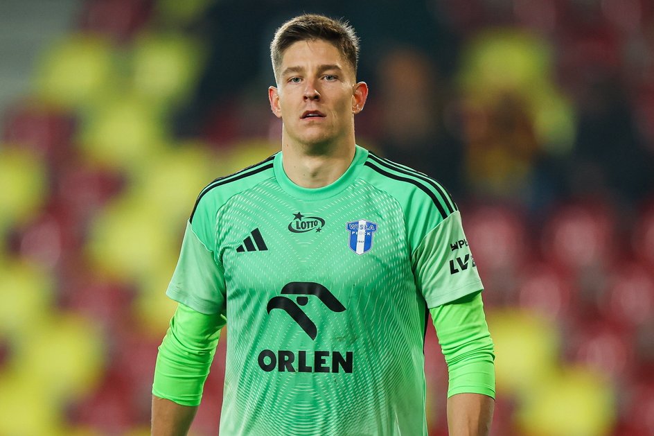 Bramkarz Wisły Płock Rafał Leszczyński w meczu z Koroną