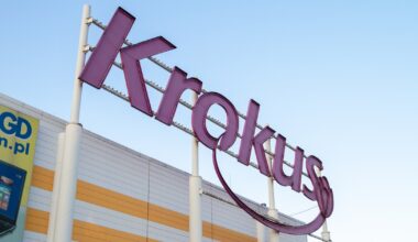 Najstarsze centrum handlowe w Krakowie zniknie? Deweloper chce tam budować mieszkania