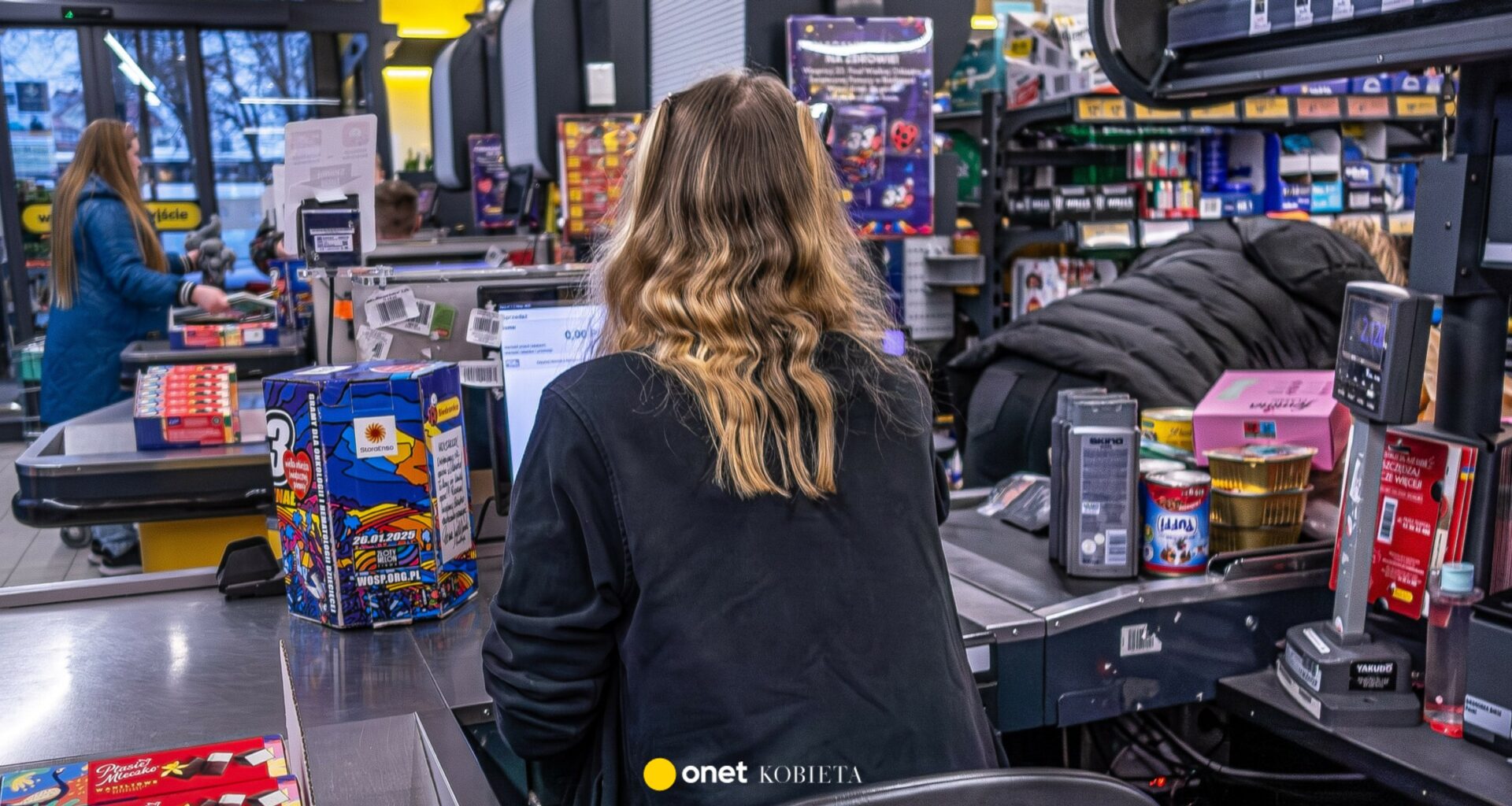 Pracownica supermarketu apeluje przed świętami. "Przerzucam tony towaru"